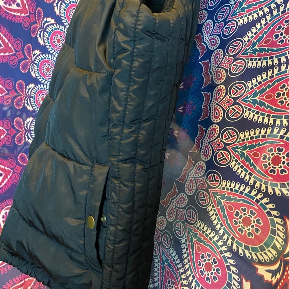 Black Vest with warm fuzzy inside! - Picture 3 of 4